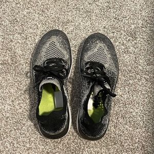 Nike free run fly knit sneakers size 7